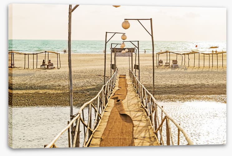 Bridge to the beach
