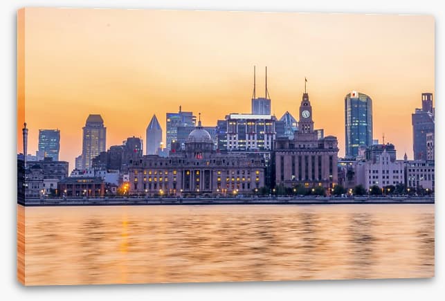 Along the Bund
