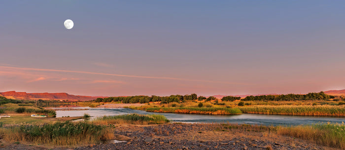 Orange River moon