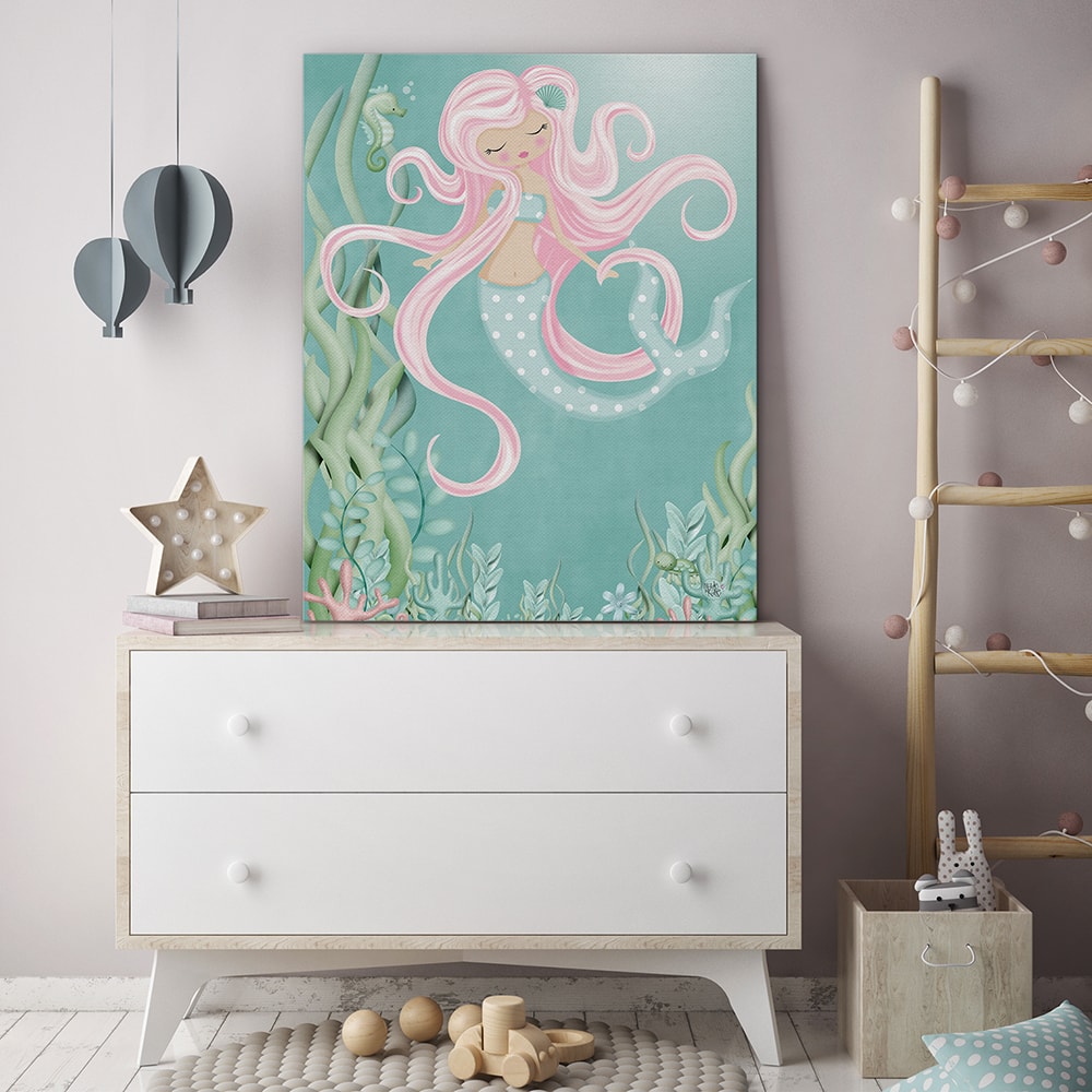 The mermaid with pink hair