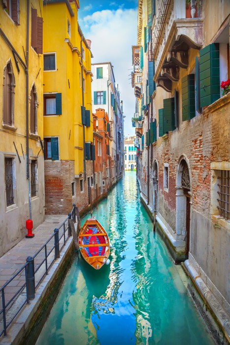 One boat canal
