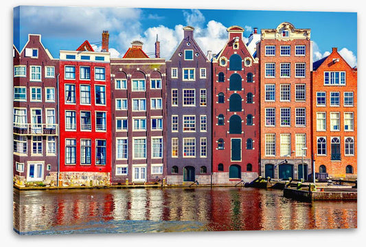 Dancing houses