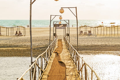 Bridge to the beach