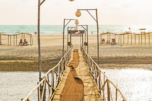 Bridge to the beach