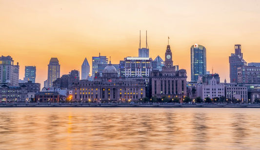 Along the Bund
