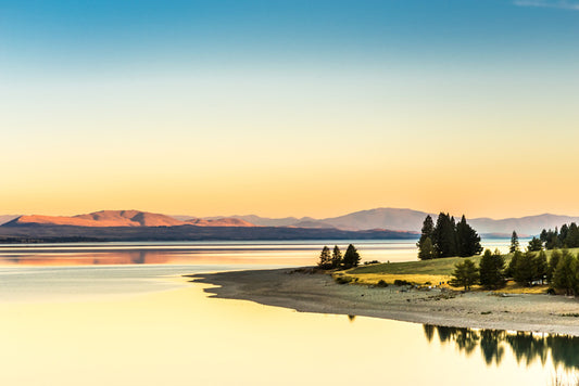 Lake light reflections