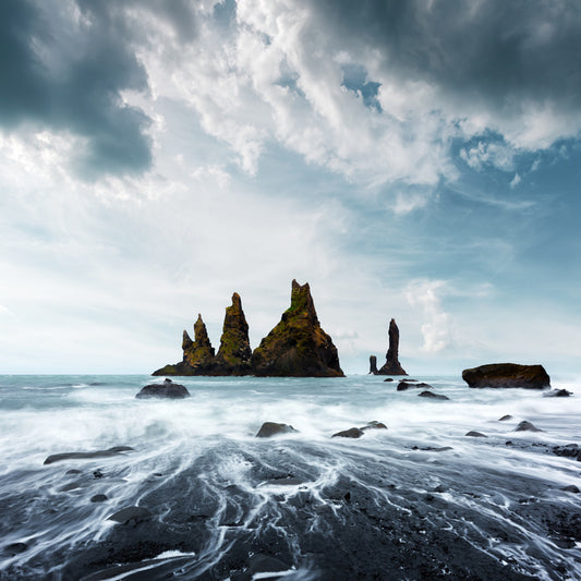 Troll toes seascape