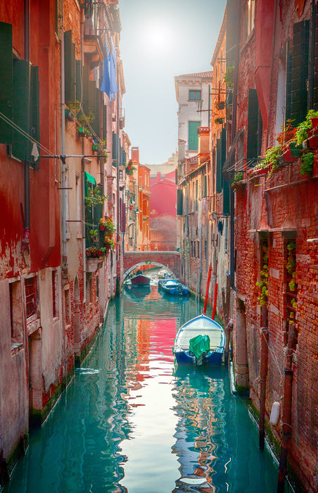 The old brick canal