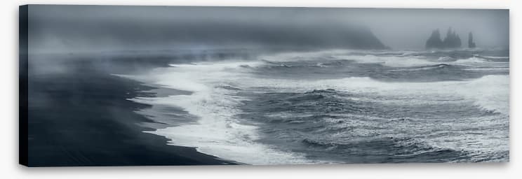 Reynisfjara storm panorama