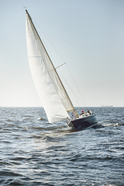 Heeled sloop