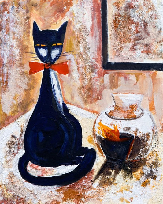 Chat noire avec un vase