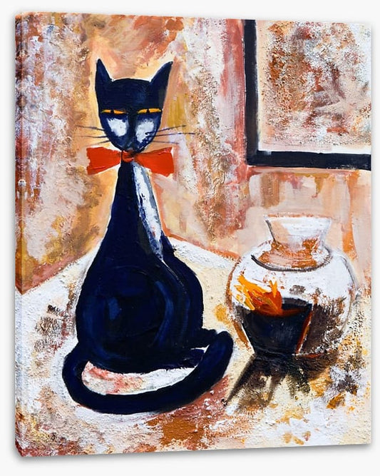 Chat noire avec un vase