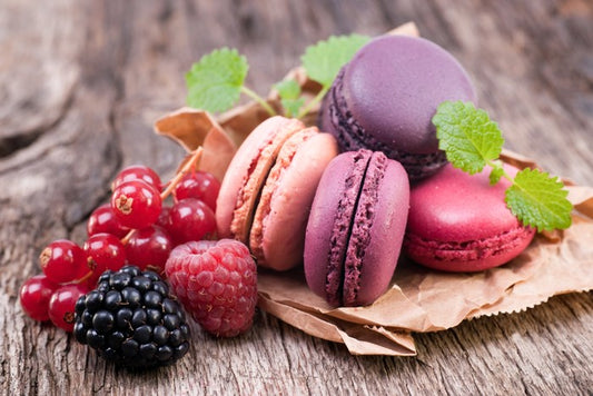 Berry macarons