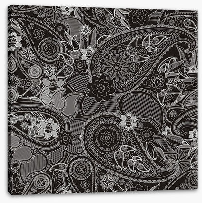 Paisley poise