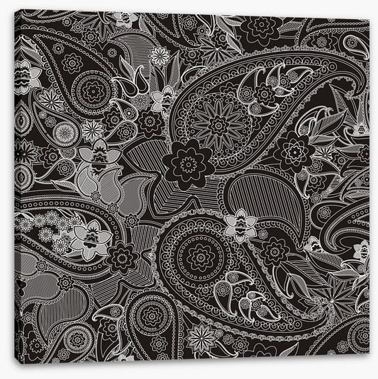 Paisley poise