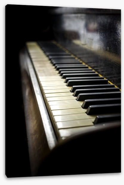 Old piano