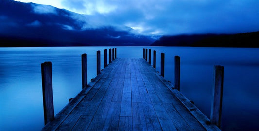 Midnight at the jetty of dreams
