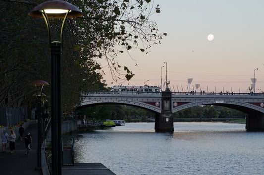 Melbourne moonrise