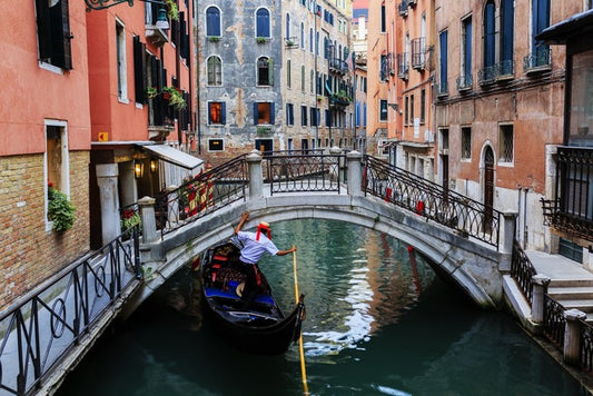 Ducking gondolier