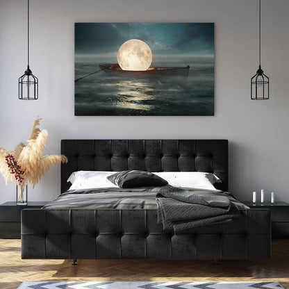 The moon boat