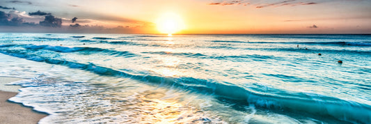 Sunrise over Cancun beach (Custom)